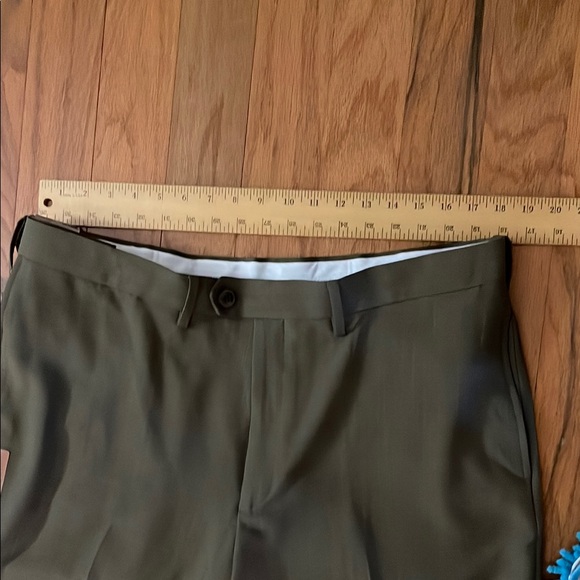 Men's NWT Haggar Olive Dress  Plain Front Classic Fit  Pants 38 x 32 - Picture 7 of 14